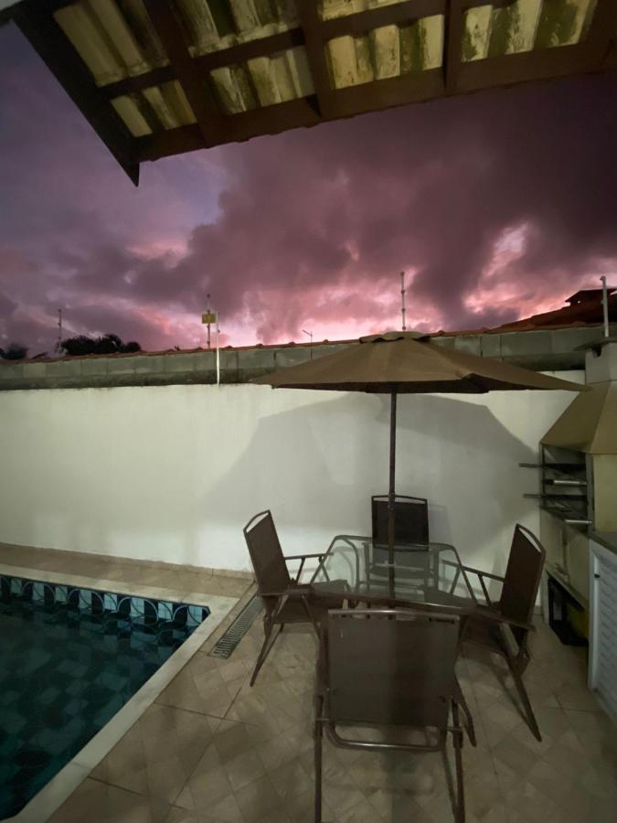 Casa Com Piscina E Churrasqueira - Lindissima! Итаньяэн Экстерьер фото